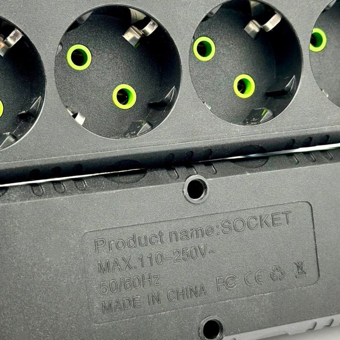 Мережевий фільтр-подовжувач 4 розеток 3USB 2500W 6 метра UA