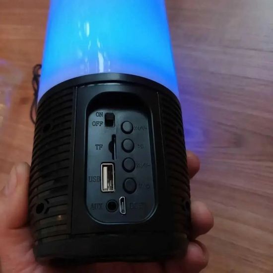 Портативная колонка-радиоприемник Pulse с USB на аккумуляторе 