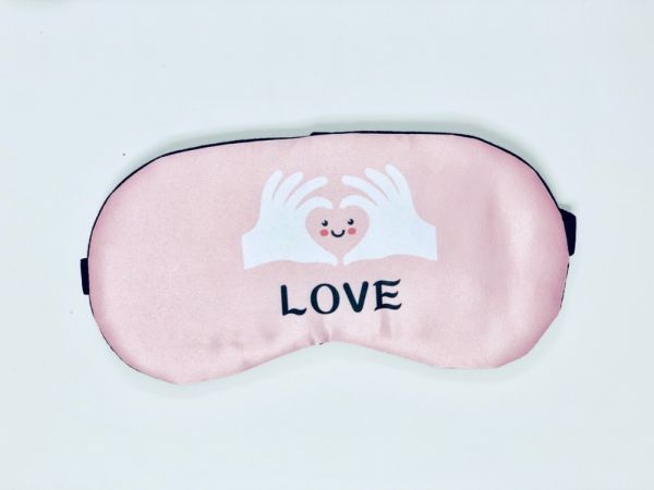 Маска для сну Love