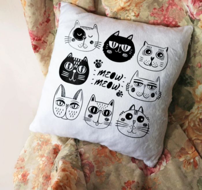 Подушка Шалені Котики 35x35 см